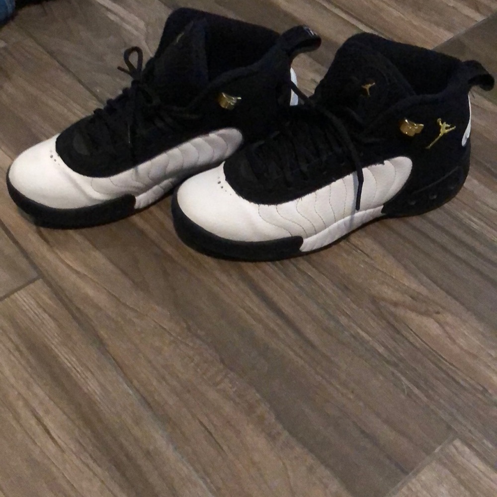 Jordans - Picture 3 of 4